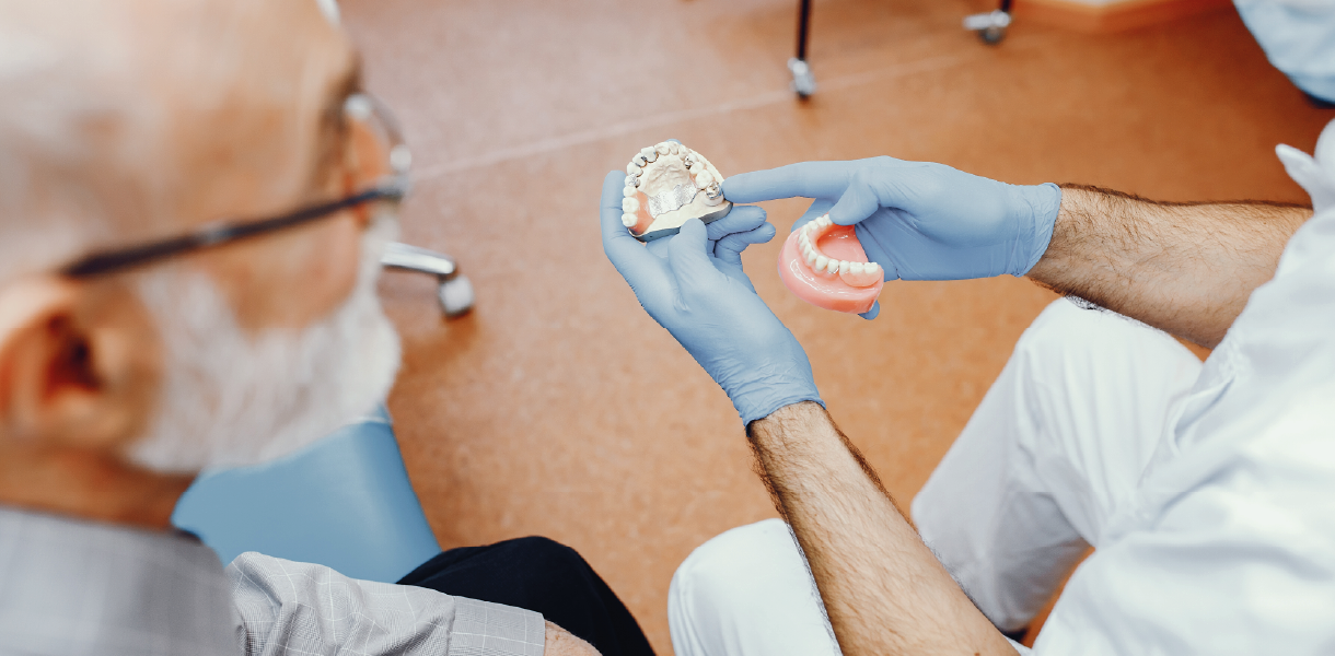prótese dentária removível confortável